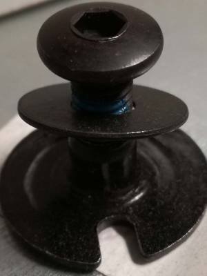 zadní šroub kangoo jumps